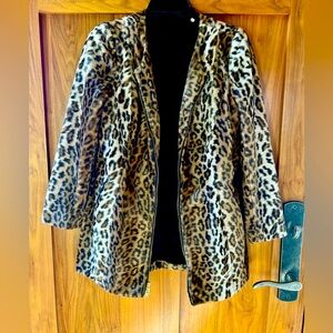 Chicos -so soft, animal print jacket with leather piping